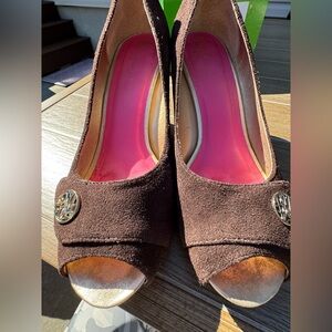 Lilly Pulitzer brown suede leather Resort Chic peep Toe Wedges women’s sz 9